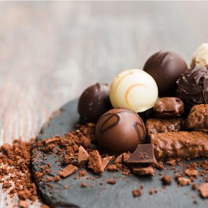 دانلود عکس با کیفیت از شکلات توپی و کاکائو